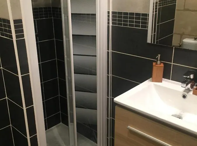 Апартаменты Vieux Tours, T2 40m2, 4 Pers, Lumineux Тур